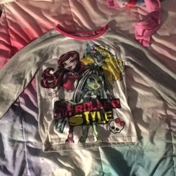 A monster high pj shirt - Picture 1 of 2